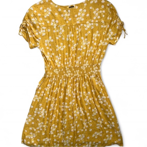 Women’s Billabong yellow floral dress w/ button front & ruched tie arm size S - Picture 5 of 5